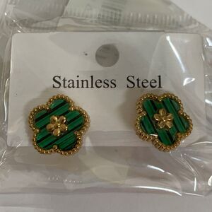 Stainless Steel Womens Green Five Leaf Clover Flower Stud Striped Earrings